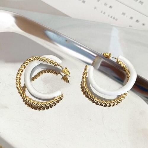 European and American jewelry wholesale simple geometric staggered threaded lines C-shaped earrings women