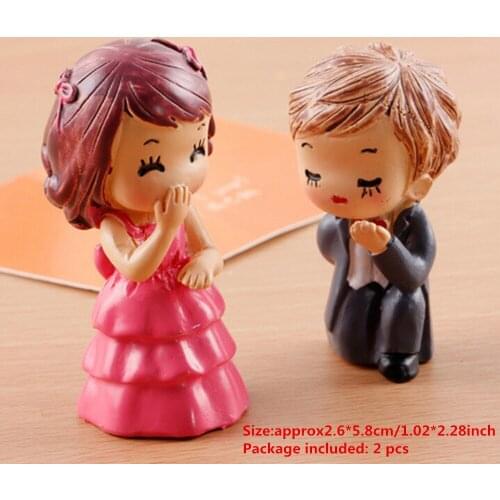 1/2PCS DIY Sweet Lovers Different Ethnic Couples Figurines Miniatures Home Decoration Fairy Garden Moss Terrariums Resin Crafts