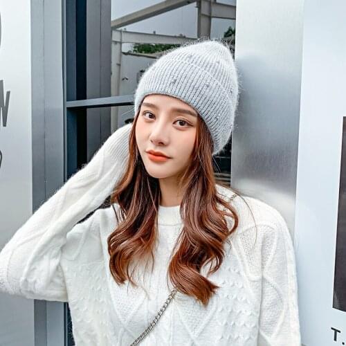 2020 Womens Hat Knitted Wool Solid Color Warm Beanie Pearls Designer Bonnets Thickened Windproof Winter Cap s