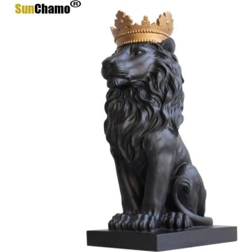 Black Crown Lion Statue Handicraft Decorations Christmas Decorations for Home Sculpture Escultura Home Decoration Accessories