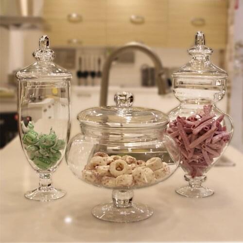 European Glass with Lid Storage Jar Transparent Candy Jars Cereal Dispenser Living Room Crystal Home Decoration Modern Ornaments