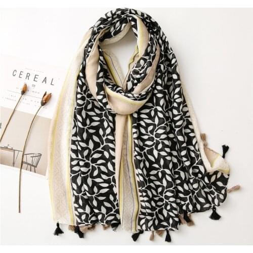 2021 Fashion Luxury Brand Viscose Scarf Women Floral Chain Shawls And Wraps Bufandas Muslim Hijab Foulards Wrap Scarves 180*90Cm