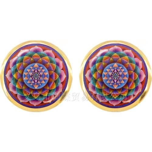 Classic Mandala Flower OM Symbol Buddhism Zen Picture 12mm Glass Dome Cabochon Stud Earring Goden Planted Color Jewelry Women