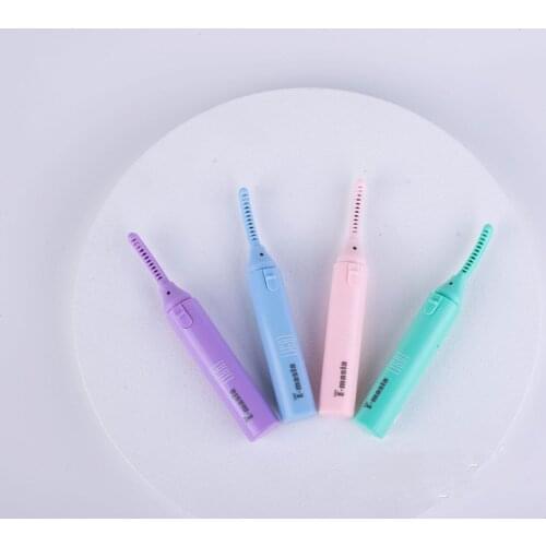 The New Mini Electric Eyelash Curler Electric Perm Heating Portable Eyelash Curler Makeup Set Ladies Eyelash Brush Head