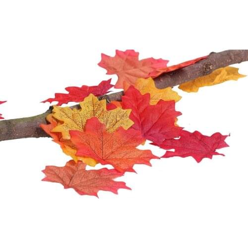 300Pcs/Pack Maple Leaves Artificial Simulation Autumn Leaf Petals Halloween Christma Thanksgiving Party Wedding Table Decoration