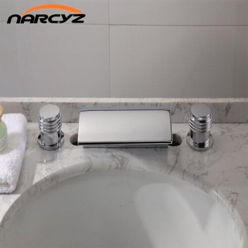 Basin Faucets Brass Chrome Deck Mounted waterfall Bathroom Sink Faucets 3 Hole Double Handle Hot And Cold Water Tap XR8237