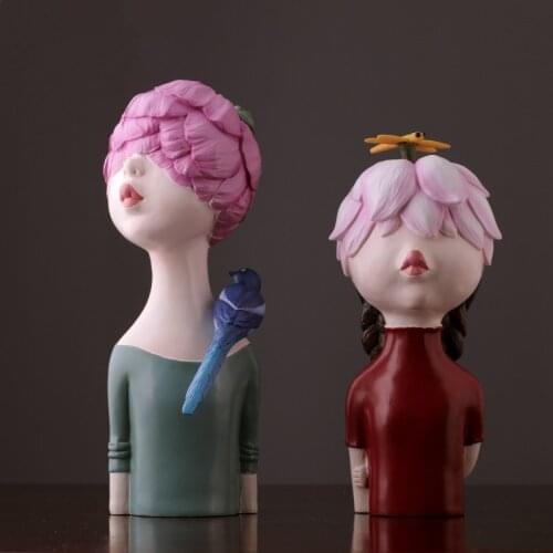 Cute Girl Ornaments Home Desktop Resin Decoration Minimalist Beautiful Girl with Flower Love and Lucky Best Gift