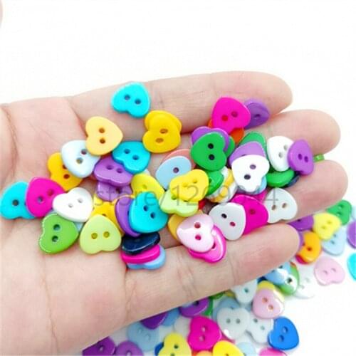 100Pcs/Lot 11/15mm Randomly Mix 2 Holes Heart-shaped Resin Buttons DIY Garment Scrapbooking Button Accessorie