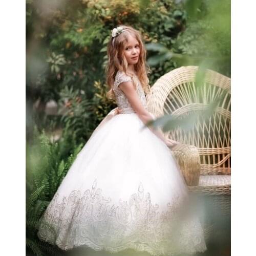 Vintage Flower Girls Dresses Sleeveless Lace Applique Tulle Fluffy Floor Length Girls First Holy Communion Princess Dresses