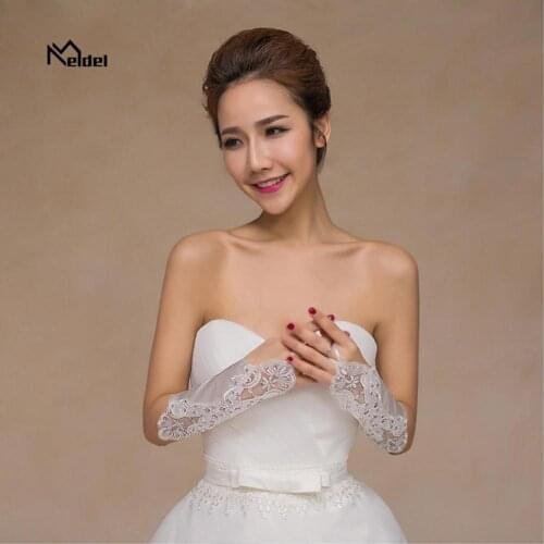 2019 Perfect Summer White Wedding Gloves Bow Lace For Bridal Evening Prom Wedding Accessories