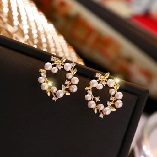 Gold Color Simple Pearl Stud Earrings With Rhinestone Personality Leaf Earings Ear Cuff For Women Fine Gifts
