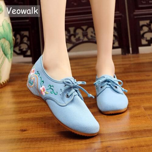 Veowalk Flower Embroidered Women Soft Canvas Lace up Flat Shoes Vintage Ladies Casual Breathable Cotton Fabric Sneakers