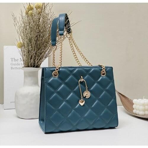 Net Red Bag Women 2020 New Wild Chain One Shoulder Messenger Bag Fashion Rhombus Embroidery Thread Trend Tote Bag