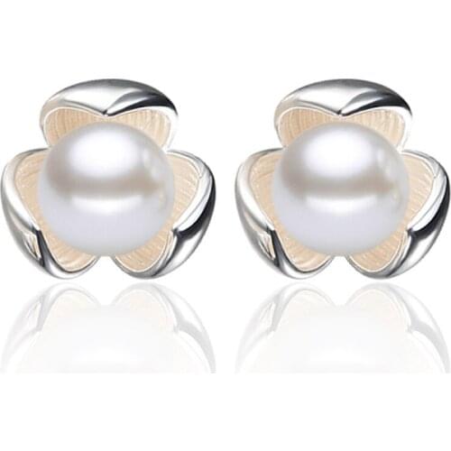 Delicate Creative Three Leaves Pearl Stud Earrings For Women Silver Color Three Petals Pearl Earring Earings Jewelry Earing Gift