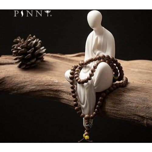 PINNY White Porcelain Zen Statues Ceramics Buddhas Decoration Statue Chinaware Monk Figurine Home Decoration Accessories