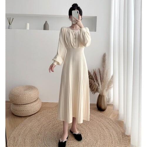 Puff Sleeve Autumn And Winter Sweater Dress 2021 New Womens Retro Slimming French Black Base Knitted Dress Long Femme Robe
