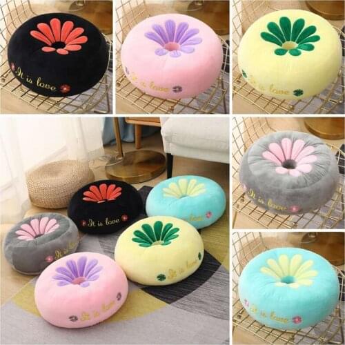 1pcs Winter Warm Round Floor Cushion Cute Flower Plush Chair Cushion Nice Buttocks Plush Gifts Xmas Present
