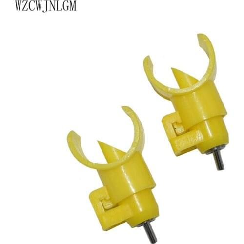 4Pcs Chicken Yellow Nipples Drinking Snap and Lock Nipples Water Drinking Poultry Chicken Quail Drinker Water Feeding Supplies