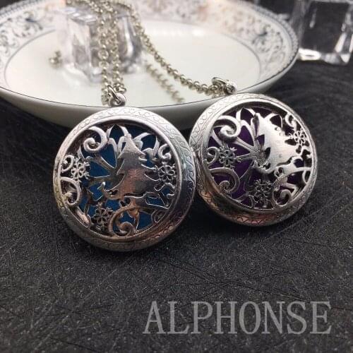 1 package magic box pendant diy hollow Christmas tree pine pendant necklace Christmas can open essential oil diffusion phase box