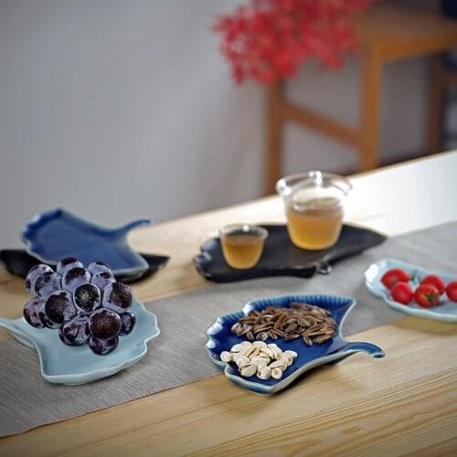 Chinese Ceramic Ginkgo Leaf Fruit Plate Dried Fruit Tray Tea Cake Tray Japanese Creative Household Dinner Plate Serving Tray