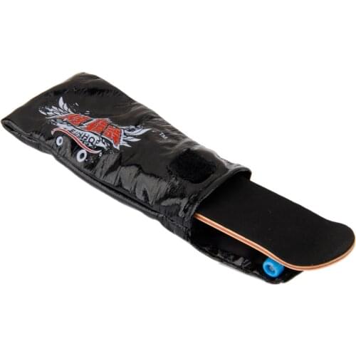 9.5cm Mini Maple Fingerboard Novelty Funny Toy Gifts for Kids Children and Teens + PU Pouch