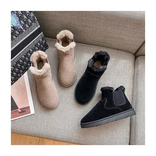 Snow boots womens 2020 autumn and winter new wild one foot plus velvet non-slip short boots warm bread cotton shoes