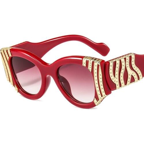 2021 Fashion Cat Eye Sunglasses Women Luxury Metal Decoration Sunglasses Vintage Eyewear Men Sun Glasses UV400