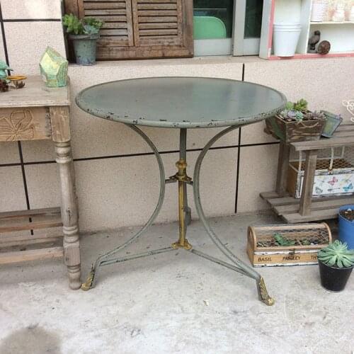 Retro Handicraft Round Rustic Metal Table