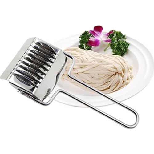Mutifunctional Noodles Cutter Stainless Steel Garlic Ginger Chopper Lattice Roller Docker Dough Cutter Portable Kitchen Tools