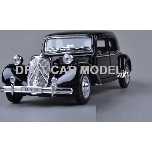 1:18 Alloy Pull Back Toy 15 CV 1952 Car Model Of Childrens Toy Cars Original Authorized Authentic Kids Toys