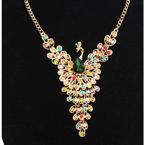 2017 NEW Fashion Gold Plated Crystal Peacock Pendants Necklaces Women Femme Animal Bohemian vintage Jewelry Bijoux