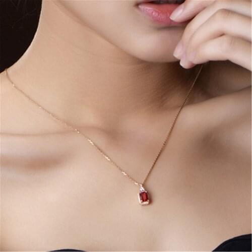 Luxury Fashion Square Crystal Pendant Nobility Elegant Women Inlay Red Zircon Necklace Charm Women Cocktail Party Jewelry