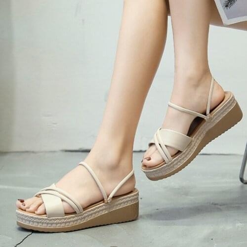 2020 Summer Fashion Platform Slippers Women Casual Beach Outdoor High Heels Snadals Woman Black Non-slip Flat Shoes Mujer