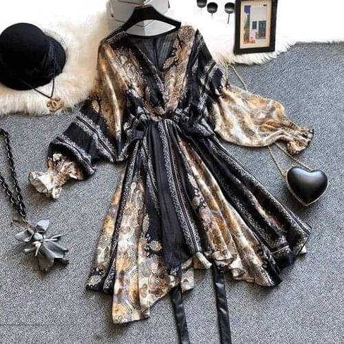 2021 Spring Autumn New Irregular French Plus Size Women Dresses Loose Vintage Floral Chiffon V-Neck Female Sashes Dresses LJ3065