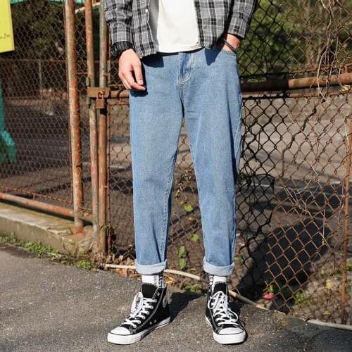 China OEM Factory Fashion Simple Boy Youngers Jeans Mens Trouser Men Pants Jeans with High Quality Low Price Sports Loose