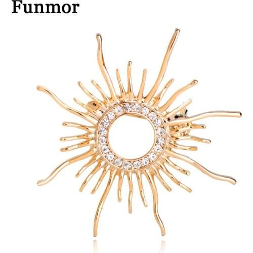 Brand Crystal Golden Sun Shaped Brooches For Women Femme Scarf Clip Pins Cool Weeding Coat Cardigan Fine Broche Backpack Pendant