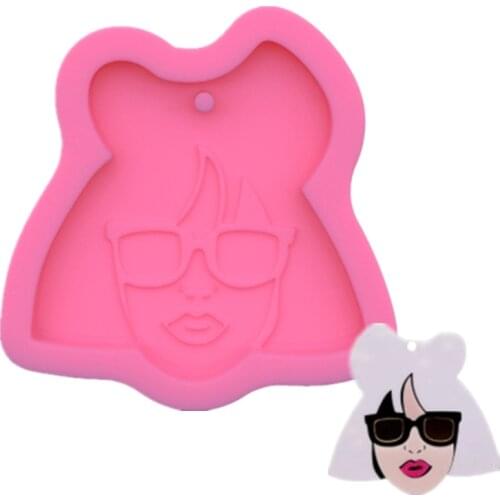 Handmade Silicone Pendant Resin Mold DIY Cool Girl Shape Keychain Resin Casting Mold Resin Crafting DIY Tools