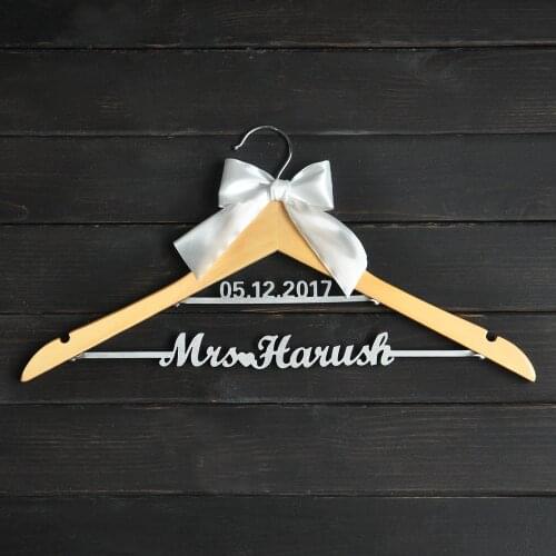 Custom Wedding Hanger with bowknot, Two Line Name Hanger, Personalized Bridal Hanger, Bridesmaids Name Hanger Wedding Gift