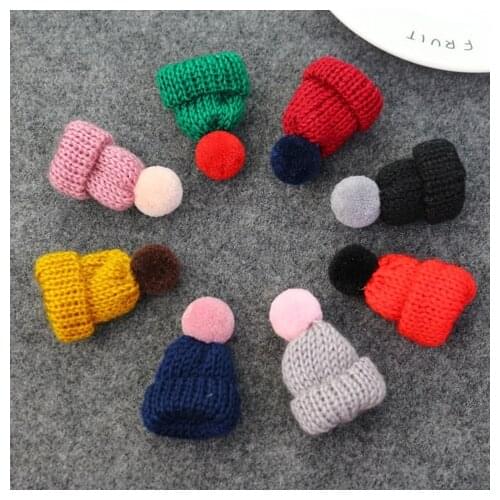 60pcs Lovely Mini Woollen Hat Brooch DIY Breastpin Clothes Decoration with pom pom Fashion Accessories NO CLIP
