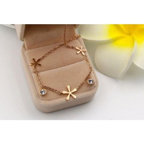 Double Crystal Tray Three Lovely Flower-Shaped Anklets Titanium Steel Color Gold Womens Jewelry Anklet Wholesale