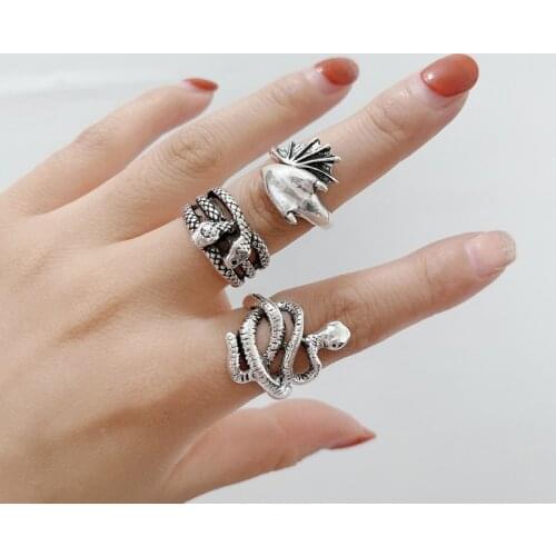 AE-CANFLY 2021 New Trend Punk Retro Snake-shaped Bat Ring Men and Women Fashion Exaggerated Neutral Street Hip Hop Jewelry Gifts