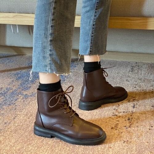 Short ankle boots female ins tide 2020 autumn new female thin skinny boots British style leather boots student Martin boots