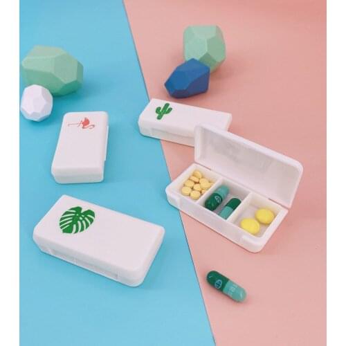 Mini Organizer Case 3 Grids Pill Box Tablet Flamingo Cactus Leaf Pill Case Dispenser Medicine Boxes Dispensing Medical Kit