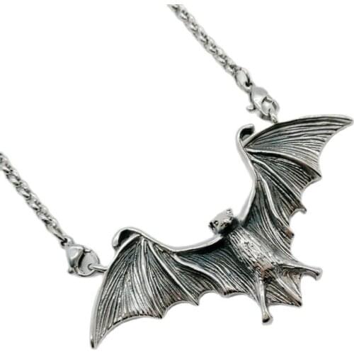 Black Knight Vintage silver color stainless steel Bat pendant necklace cute animal bat necklace fashion jewelry BLKN0694