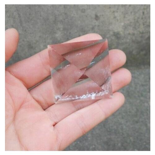 Natural white crystal pyramid radiation-resistant apotropaic feng shui crystal decoration energy crystal healing