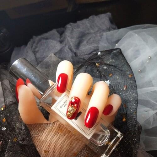 24Pcs Fashionable Red With 3D diamonds Pattern Wearable Fake Nails Press On Short Oval Head Lady Full Cover Finished Fingernail