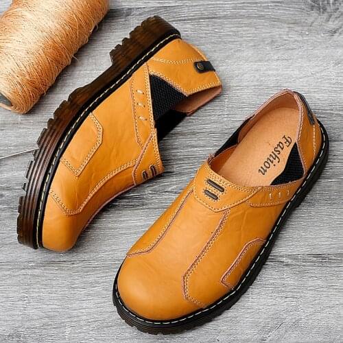Mens Big Toe Leather Shoes Classic Thick Bottom Tooling Shoes High Quality Outdoor Casual Shoes Fashion Non-Slip Outdoor Shoes