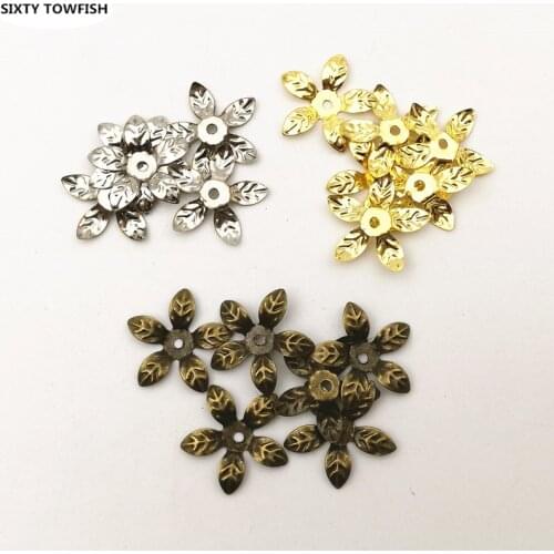 100 Pieces/lot Mix Colors 15mm Metal Filigree Flowers Slice Charms Flower Receptacle Beads DIY Components Spacers Base Settings