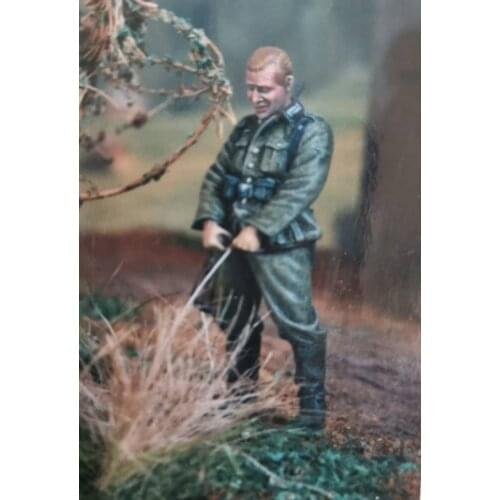 1/35 Resin Figure Model Kit Unassambled Unpainted 915