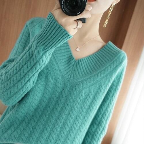 Autumn and winter new twist cashmere sweater womens V-neck Pullover Sweater loose thickened 100% pure wool knitted bottomed